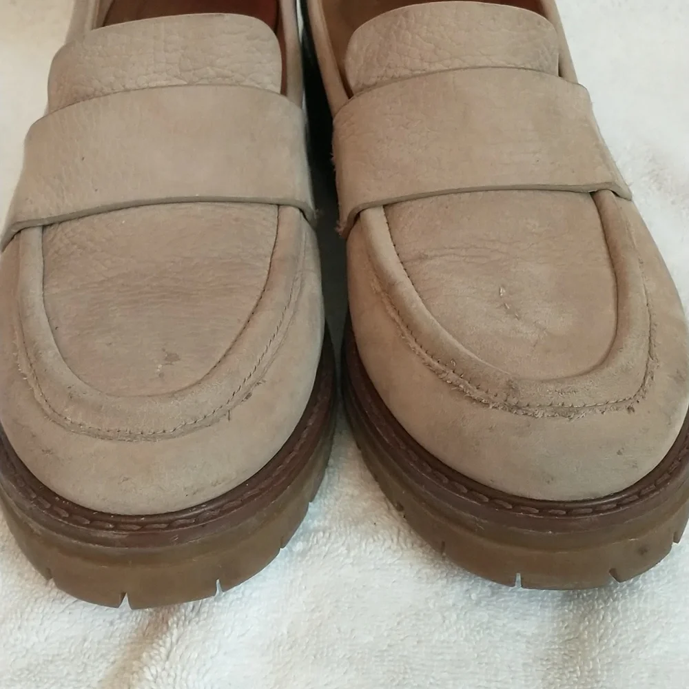 Gentle Souls By Kenneth Cole, Beige Leather My Lug Soul Loafer, Women's Size 8.5